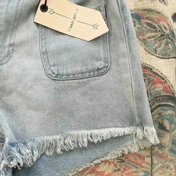 NWT Banjara denim super high rise shorts size 3. - Picture 2 of 5